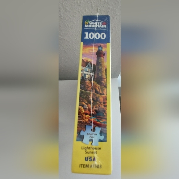 White Mountain 1000 Larger Piece Puzzle Lighthouse Sunset New Sealed USA Made - Picture 5 of 6